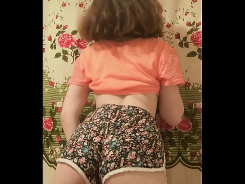 ❤️ Leanabh òg sexy a ’toirt dheth na shorts aice air a’ chamara ️  Super porn  aig porn gd.8kpornvids.ru ️❤