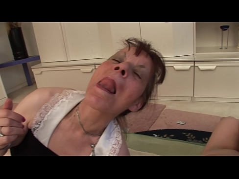 ❤️ Tha triùir aig dà sheanmhair agus aon sheanair ️  Super porn  aig porn gd.8kpornvids.ru ️❤